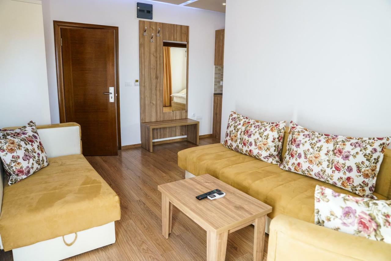 Apart Hotel Llolla Ulcinj Kültér fotó